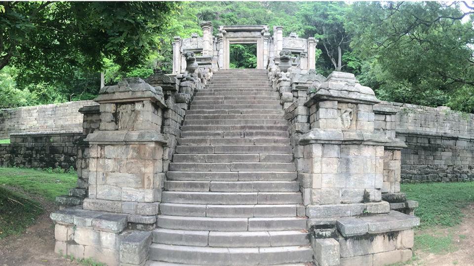 Yapahuwa - top destination in Sri Lanka